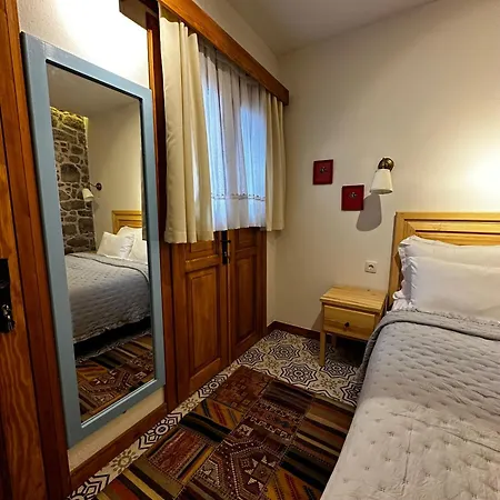 Rhea - Pergamon * Bergama