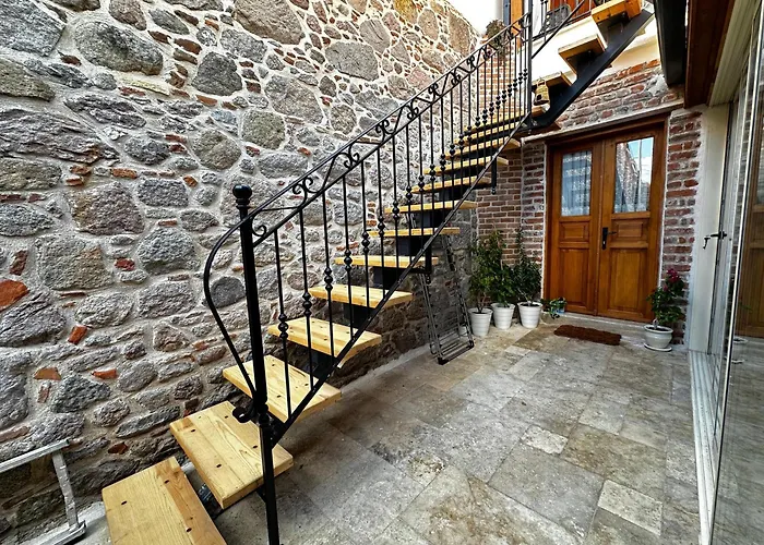 Rhea - Pergamon Bergama