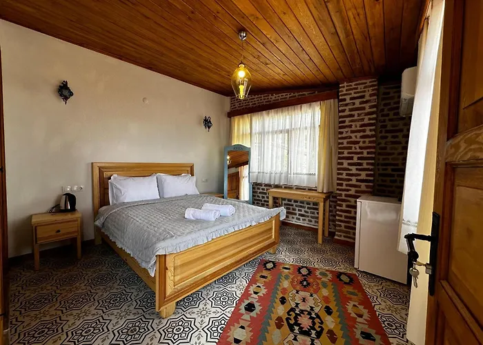 Rhea - Pergamon * Bergama