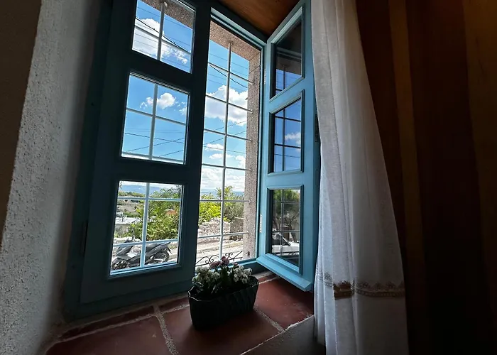 Rhea - Pergamon Willa Bergama