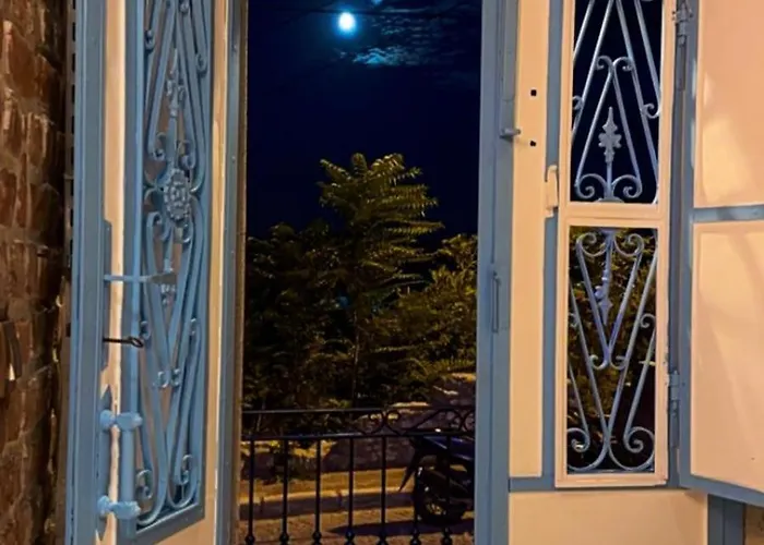 Rhea - Pergamon Willa Bergama