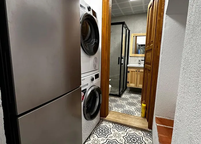 Willa Rhea - Pergamon *