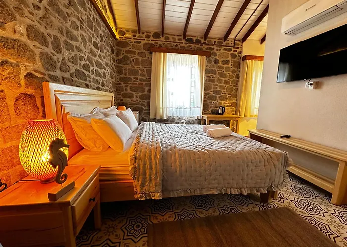 Rhea - Pergamon Bergama