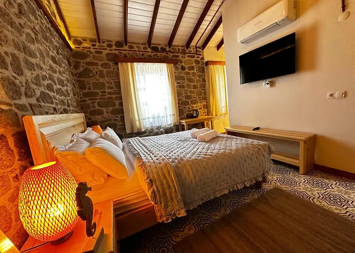 Willa Rhea - Pergamon